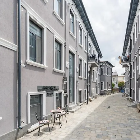 Blue-line-apartment-unirii