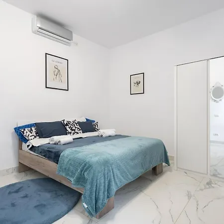 Apartament Blue-line-apartment-unirii *