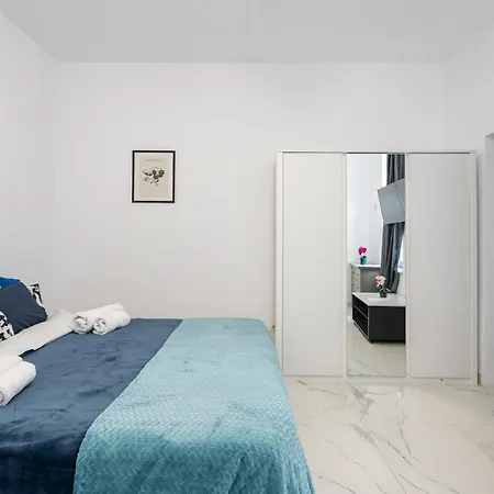 Apartament Blue-line-apartment-unirii *