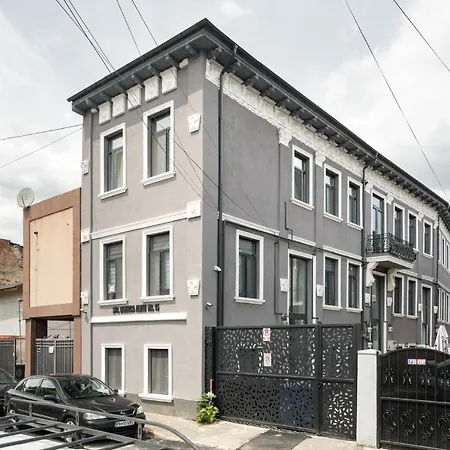 Blue-line-apartment-unirii *