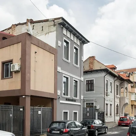 Blue-line-apartment-unirii