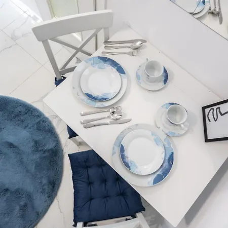 Blue-line-apartment-unirii Апартаменты *